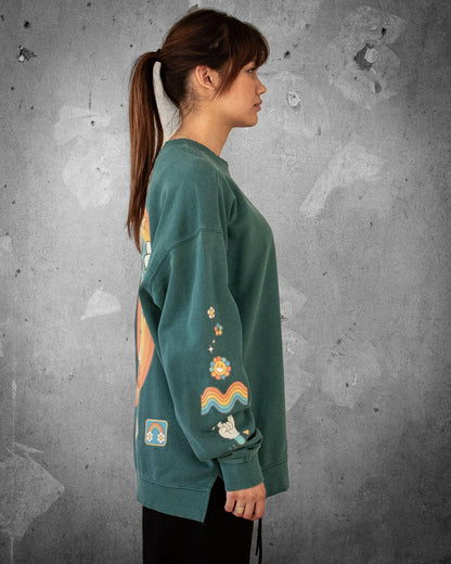 Stay Groovy Smile | Green Retro Women's Sweatshirt