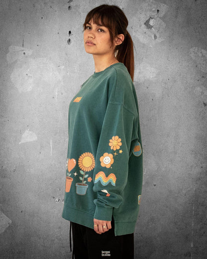 Stay Groovy Smile | Green Retro Women's Sweatshirt